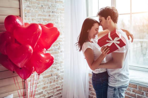 10 ideas de regalos para celebrar el primer mes de noviazgo