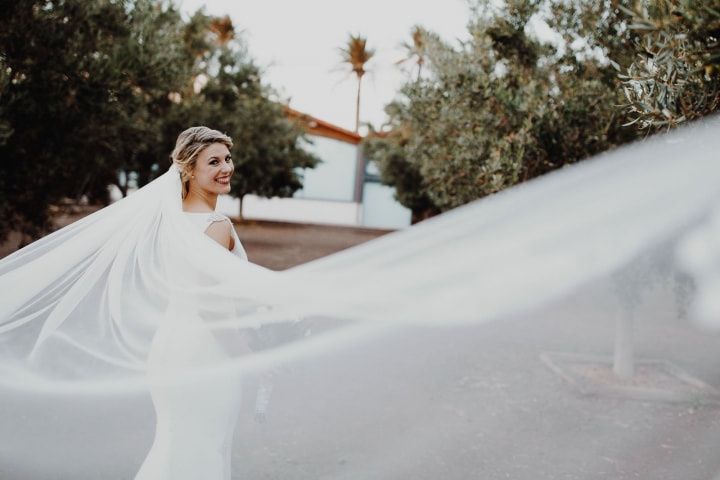 5 originales formas de poner el velo de novia que te encantarán
