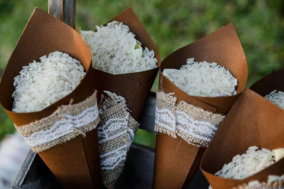 Cómo hacer cucuruchos para arroz de boda: sencillas y originales ideas para tus invitados