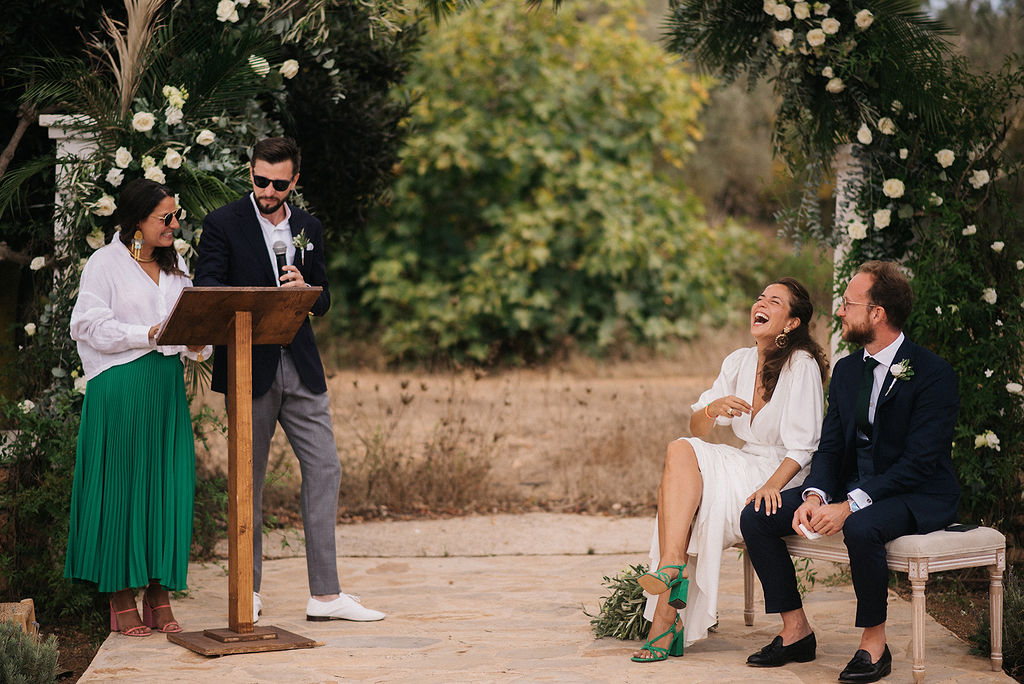 ¿Cómo se escribe correctamente la ceremonia de tu boda?