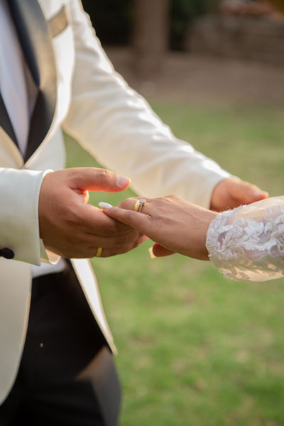 Cómo vender con éxito tu boda: consejos y estrategias infalibles