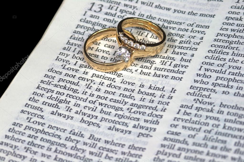 El amor según Corintios 13: Un mensaje eterno de la Biblia Católica para las parejas en su boda