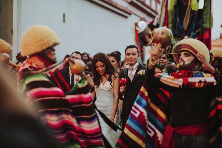 La Ceremonia Tradicional Mexicana: Un Encuentro de Cultura y Amor