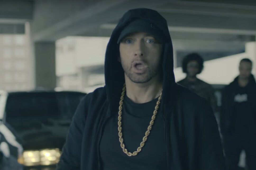 La Influencia del Padre de Eminem en su Carrera Musical: Una Historia de Superación y Conflicto