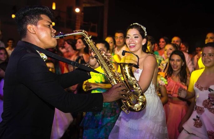 La magia del jazz en las bodas: Descubre cómo los grupos de jazz pueden darle un toque inolvidable a tu gran día