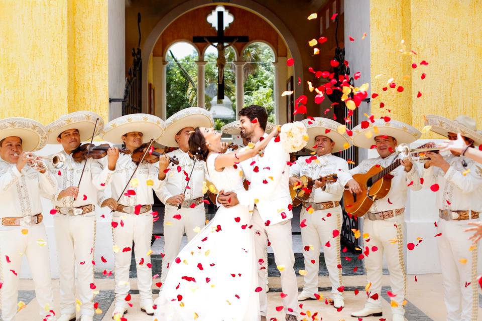 Las mejores 100 canciones de mariachi alegres para animar tu boda