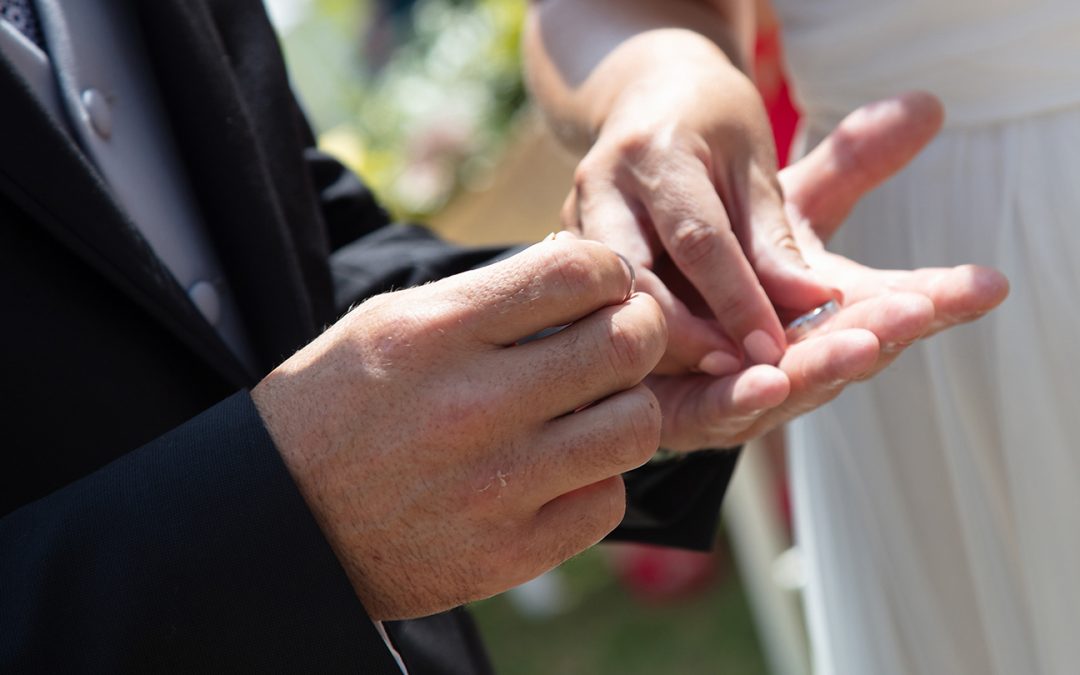 Las ventajas de casarse ante notario: ¡un matrimonio rápido, sencillo y legal!