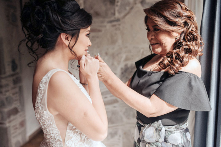 Los mejores peinados para la madre de la novia: Tips y consejos de estilo