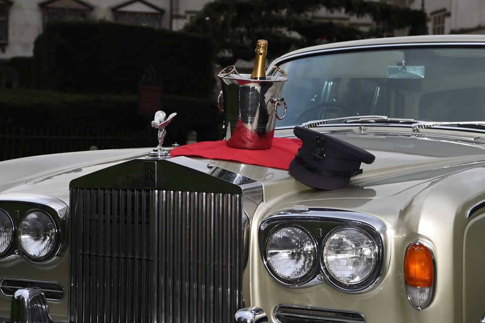 Lujosos y Exclusivos: Rolls-Royce en Bodas de Ensueño